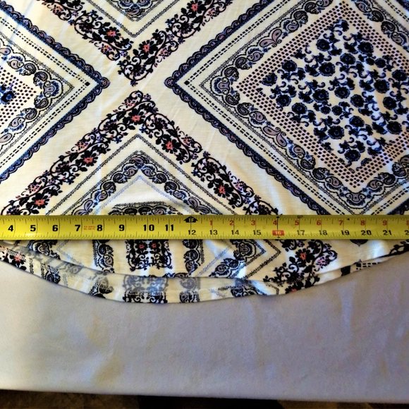 tank top, - Picture 4 of 4